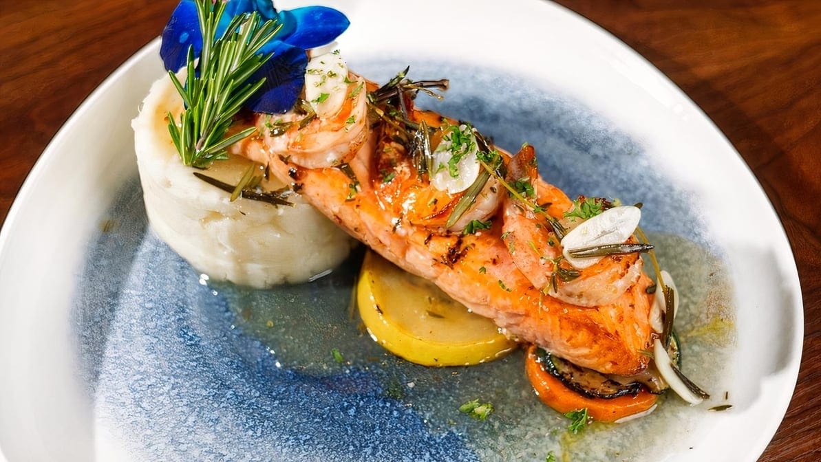 Salmón a La Bretona.